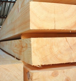 Брус строганный из лиственницы