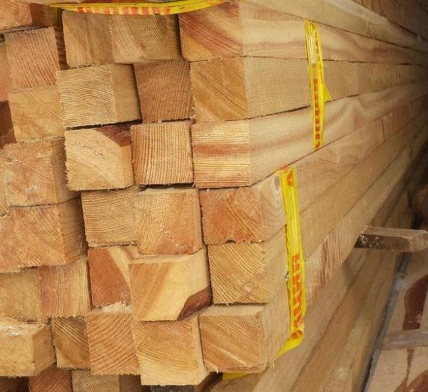 Обрезной брусок из лиственницы 50x50x3000 мм