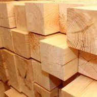 Строганный брусок из лиственницы 50x50x3000 мм