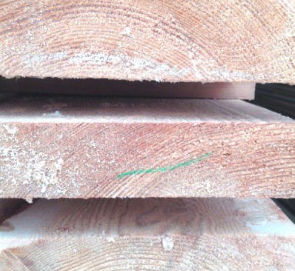 Обрезная доска из лиственницы 50x300x6000 мм