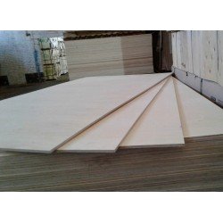 Фанера фк калиброванная 9x1525x1525 мм Фанера фк калиброванная 9x1525x1525 мм