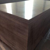 Фанера ламинированная 15x1250x2500 мм