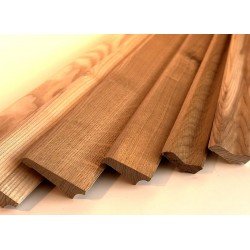 Деревянный плинтус 25х3000 мм бессучковый