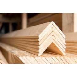 Деревянный уголок 30х3000 мм бессучковый